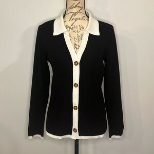 Cable & Gauge ribbed button front sweater with white collar M